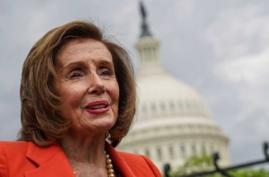 FINALMENTE NANCY PELOSI LASCIA LA POLITICA
