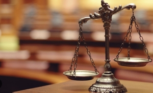 Giustizia blanda e indulgente