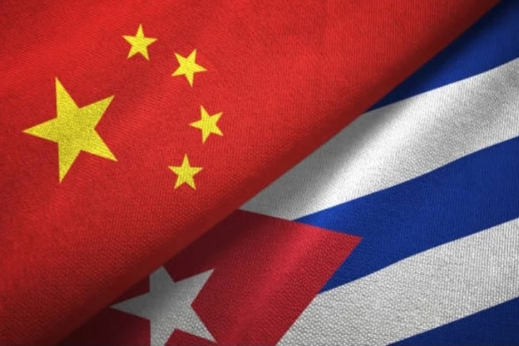 CUBA CELEBRA LA VITTORIA DELLA CINA SUL GIAPPONE