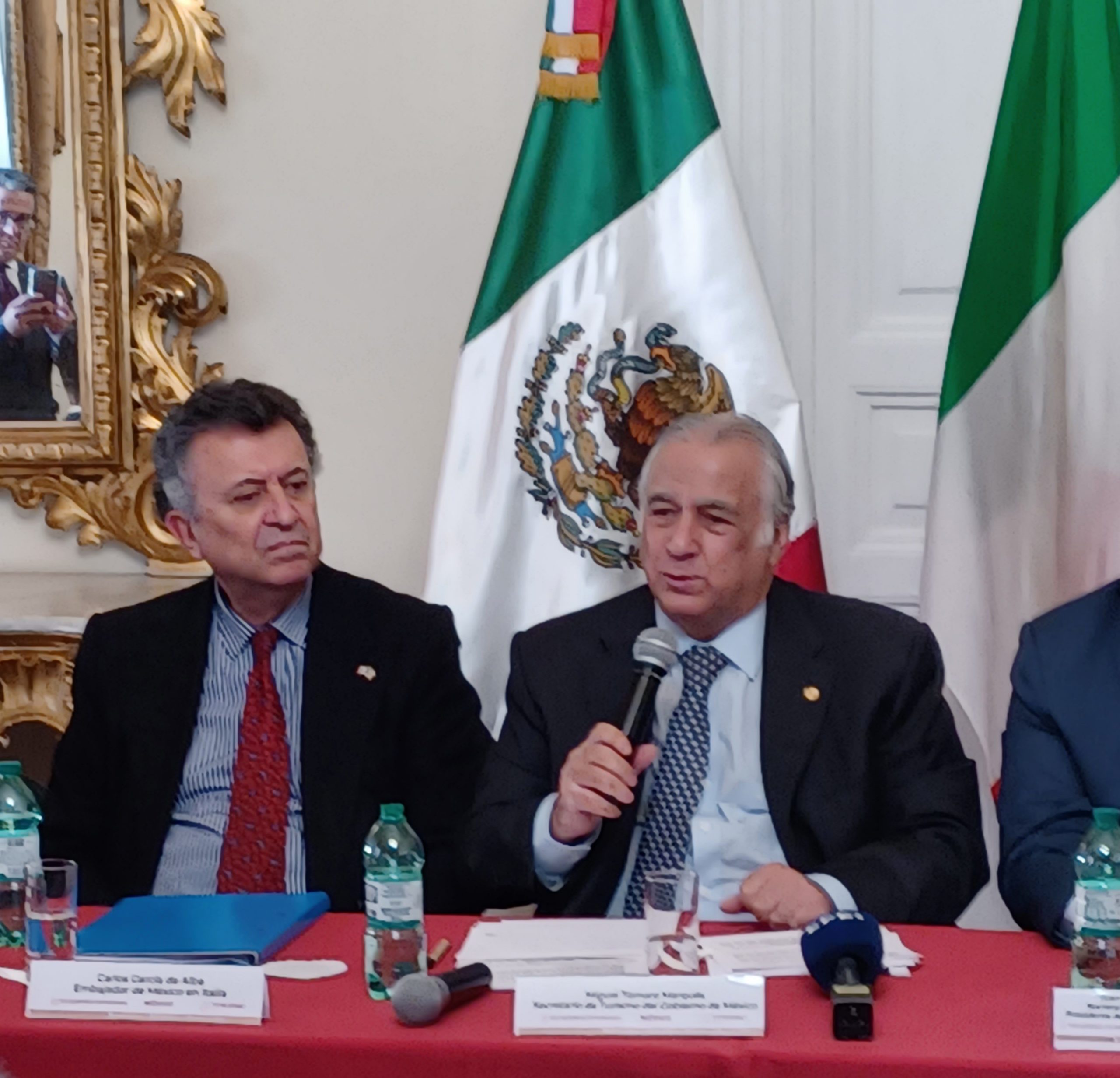 a_sinistra_Ambasciatore_Carlos_De_Alba_e_destra_il_Ministro_Torruco_Marques