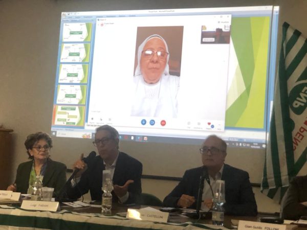 Un momento dell'incontro, al centro il Segretario Generale Fnp Cisl Umbria, Luigi fabiani, Un momento dell'incontro, al centro il Segretario Generale Fnp Cisl Umbria, Luigi fabiani,