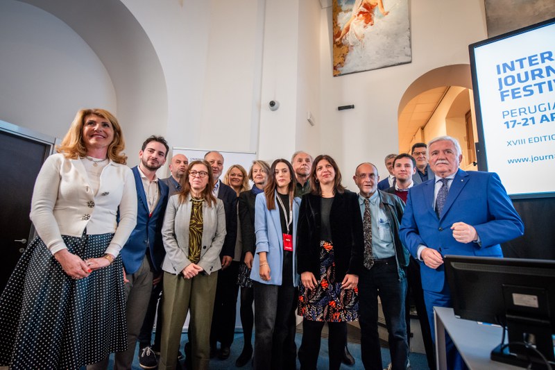 Un momento della premiazione di Raccontami l'Umbria edizione 2024 Un momento della premiazione di Raccontami l'Umbria edizione 2024