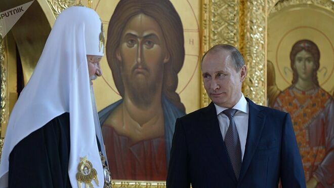 Putin-Kirill_2201189902_14299813_660x371-2361200466