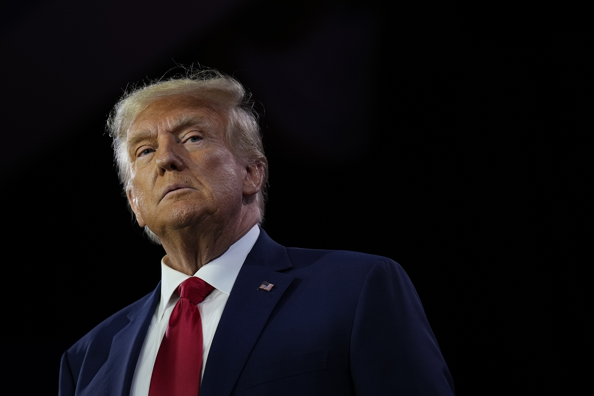 Trump_2323
