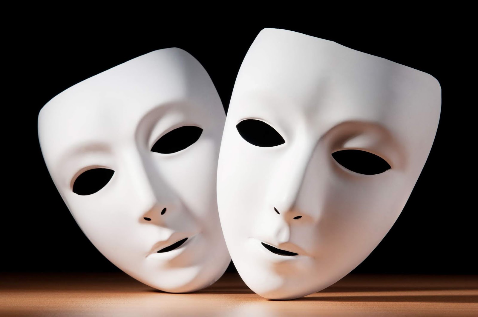 maschera-teatro-1879957648