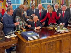 Dietro la benedizione evangelica di Trump benedizione evangelica di Trump