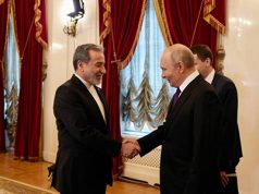 Araghchi incontra Putin Araghchi e Putin