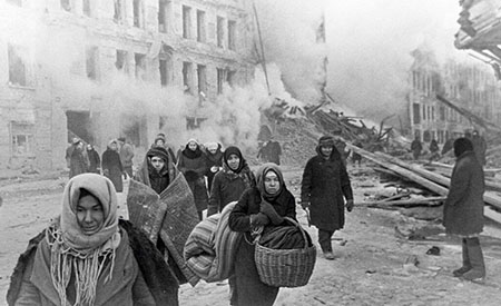 Leningrado 1941-1944 - https://www.giornalismoestoria.it/leningrado-1941-1944-diario-da-una-citta-sotto-assedio/