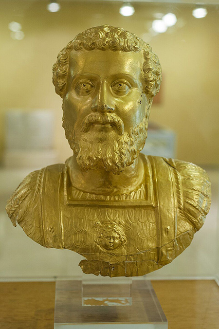 Septimius Severus Archeological Museum Komotini Thrace Greece - https://it.wikipedia.org/wiki/Museo_archeologico_di_Komotini#/media/File%3A20130518_Septimius_Severus_Archeological_Museum_Komotini_Thrace_Greece.jpg