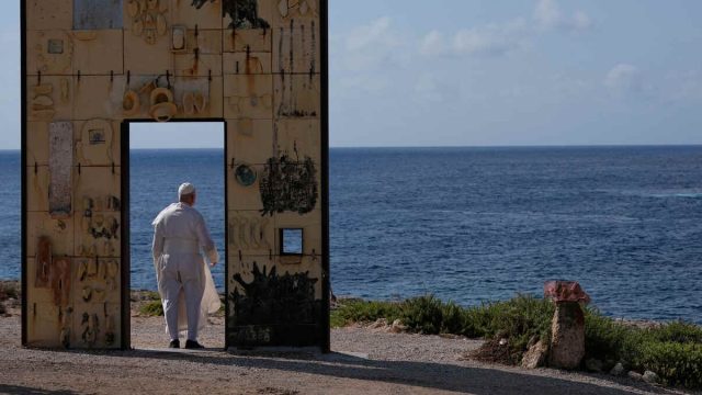 papa-porta-europa Il Papa varca Porta d'Europa