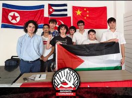 Federazione Gioventù Comunista: nella foto ufficiale manca tricolore Federazione Gioventù Comunista