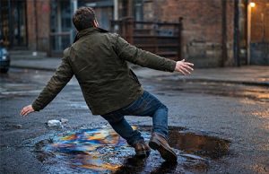 Zelensky è scivolato sul gasolio Zelensky è scivolato sul gasolio